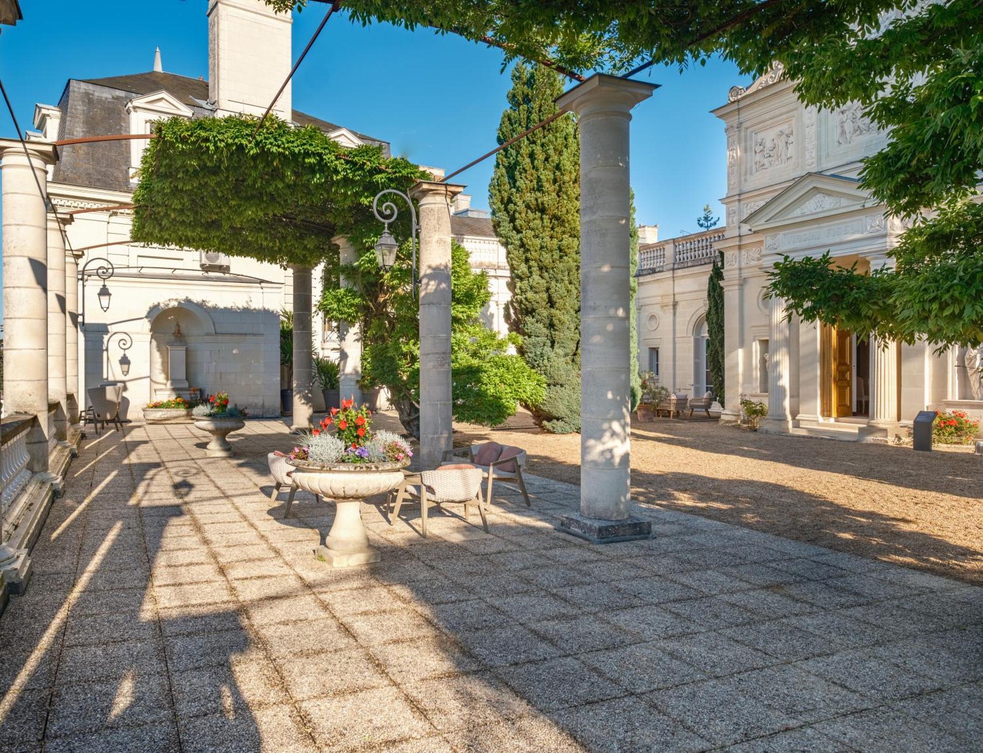 Chateau De Rochecotte Saint-Patrice Екстер'єр фото